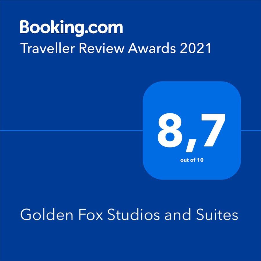 Golden Fox Studios And Suites Lákones Exteriör bild